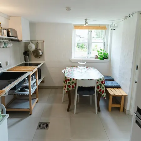 Apartment Two Quiet